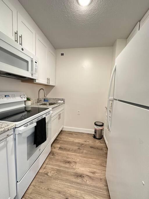 Cozy 1 Bedroom Apartment In Downtown Gadsden, Al Exterior photo